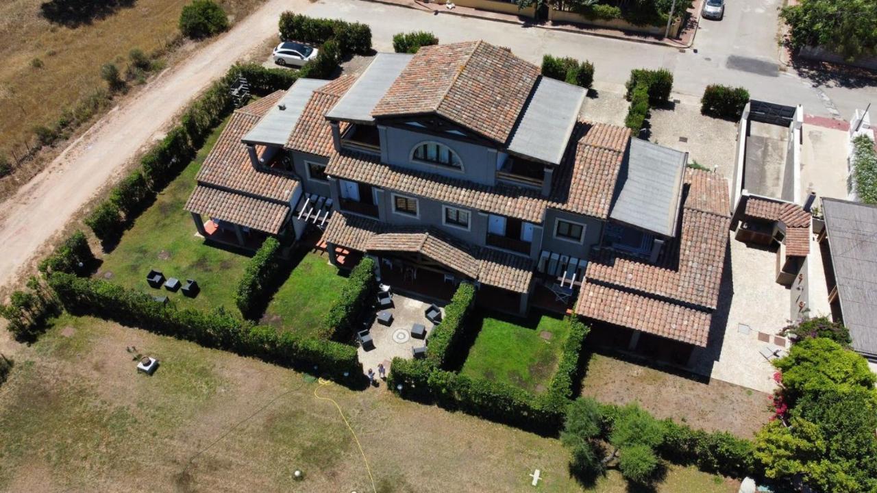 Villa Raffaello Porto San Paolo  Extérieur photo