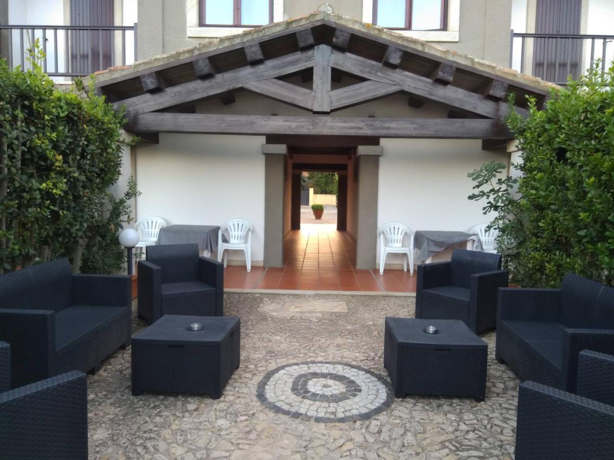 Villa Raffaello Porto San Paolo  Extérieur photo