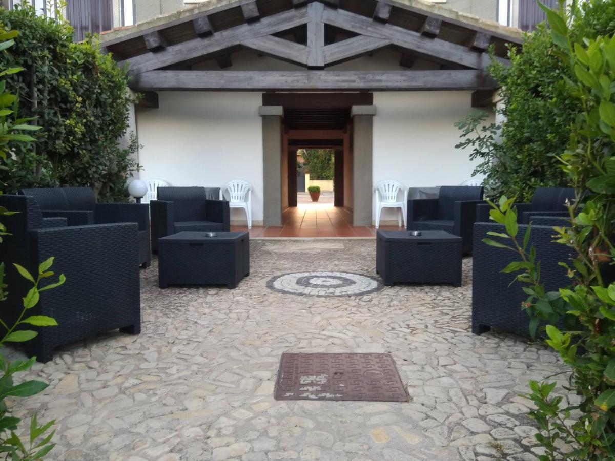 Villa Raffaello Porto San Paolo  Extérieur photo